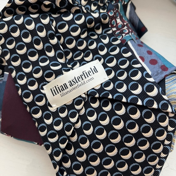 LILAN ASTERFIELD Vintage Silk Neck Tie Necklace - Picture 5 of 6